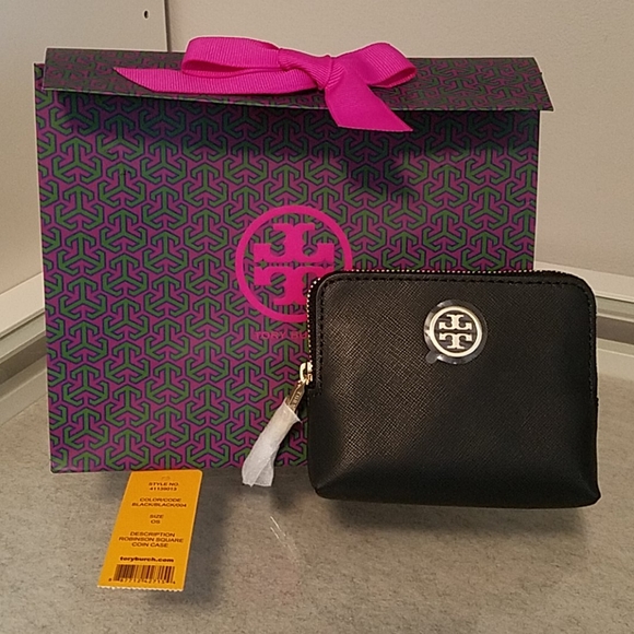 Tory Burch Handbags - Tory Burch Robinson Square Coin Case (NWT)